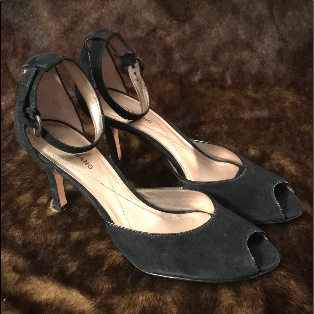 ARTURO CHIANG ANKLE STRAP HEELS